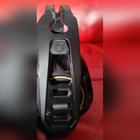 RIG PLT Wireless Headset Only Gaming BENIFITS CHARITY - Picture 4 of 5